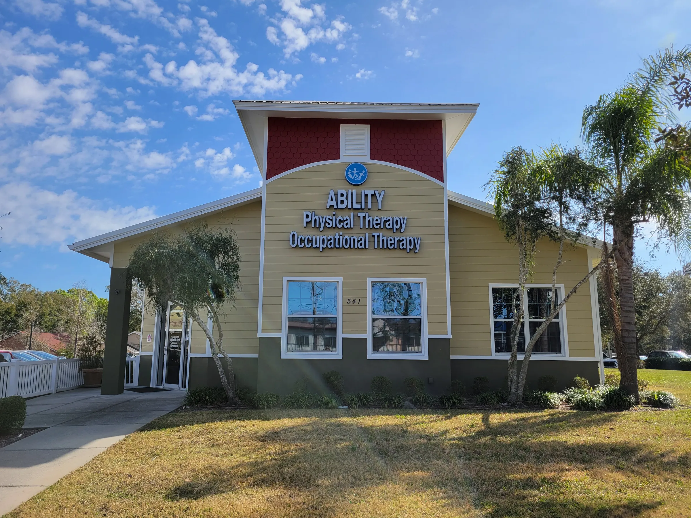 Apopka clinic Front photo